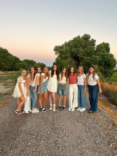 Modest Best Friend Outfits, Summer Bonfire Outfit, Church Camp Aesthetic Outfits, Church Camp Outfits Summer, Fsy Aesthetic, Christian Girl Summer Outfits, Utah Style Outfits, Utah Aesthetic Outfits, Utah Outfits Summer