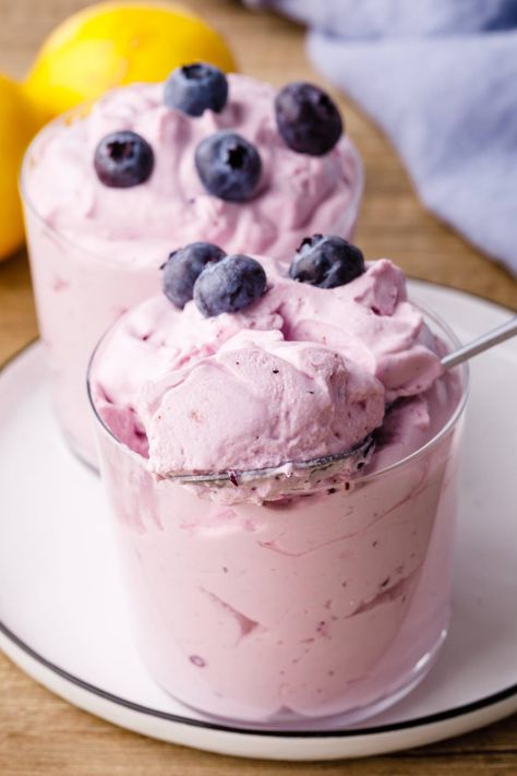 OMG-worthy Lemon and Blueberry Keto Cheesecake Fluff - Keto Pots Desserts Lemon Blueberry, Keto Cheesecake Fluff, Desserts Lemon, Cheesecake Fluff, Lemon And Blueberry, Lemon Blueberry Cheesecake, Fluff Recipe, Fluff Desserts, Low Carb Recipe