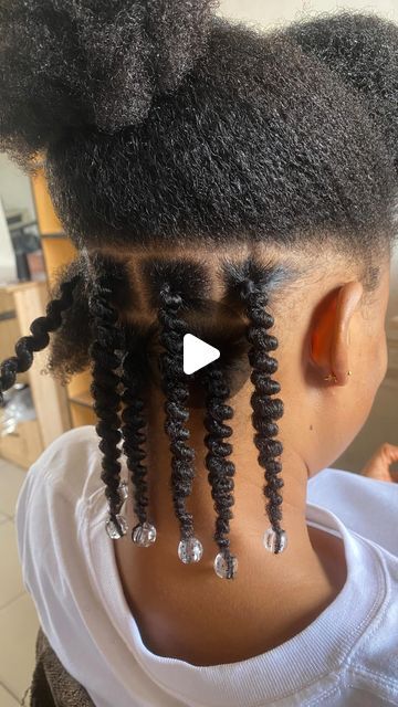 NATURAL HAIR SALON IN OWERRI on Instagram: "AFRICAN THREADING 🧵 HAIRSTYLE 💇‍♀️   To book an appointment call or WhatsApp our salon line 08064189064 OR  Visit any of our branches today   📍20b Mbonu ojike street,Ikenegbu, behind Crunchies fast food,Owerri.  📍 Plot F/30 Housing Area “B” , New Owerri , behind Rento Hotel." Hairstyle For African Women, How To Do African Hair Threading, Hair Styles With Wool Thread, Easy Hairstyles For African Hair, Beautiful Natural Hair Styles, Interlock Hairstyles Black Women, Quick Natural Updo Hairstyles, Two Stands Hairstyles, Kiko Hairstyle With Rubber Thread