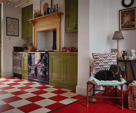 Sage Green Kitchen Cabinets Terracotta Floor, Checkered Floor Kitchen, Sage Green Kitchen Cabinets, Apt Kitchen, Housing Interior, Checkered Floor, Sage Green Kitchen, Instagram Kitchen, Terracotta Floor