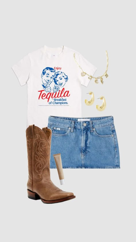 simple country concert outfit! Country Concert Outfit No Boots, Cmc Outfits, Simple Country Concert Outfit, Cowboy Fits, Country Thunder Outfits, Pink Cowgirl Aesthetic, Zach Bryan Concert Outfit, Country Concert Fits, Concert Jeans