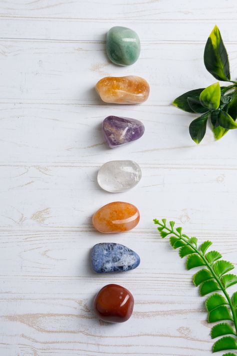 Cuarzos Aesthetic, Ig Post, Instagram Business, Creative Designs, Energy Healing, Instagram Feed, Stones And Crystals, Reiki, Creative Design