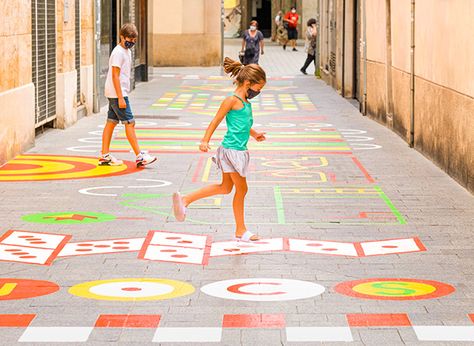 Stem Playground, Painted Playground, Elementary Playground, Playground Mural, Playground Painting, Playgrounds Architecture, Streetscape Design, Urban Furniture Design, Street Art Painting