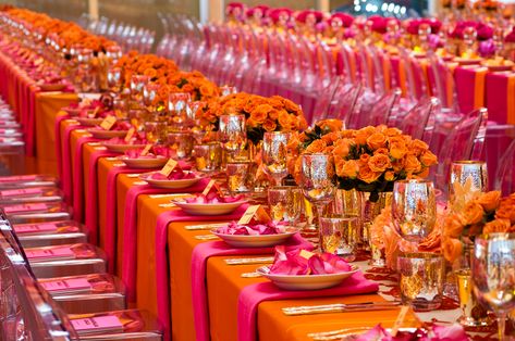 Harvest tables in Baillie Court draped with bright orange and pink linens. Spray roses and gold accents, including flatware and glassware, line the table tops. Pumpkins Wedding, Gold Graduation Decorations, Pink Gold Party, Pink Decorations, Orange And Pink Wedding, Event Tables, Deco Orange, Rose Gold Wedding Cakes, Cloth Ideas