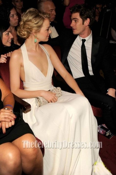 Andrew Garfield Oscars, Ivory Halter Dress, Awards Outfits, Emma Stone Style, Easy Girl, Halter Evening Dress, Ivory Gown, Divorce And Kids, Popsugar Fashion