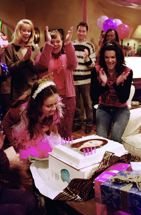 Gilmore Girls Party, Team Logan, Girl Bday Party, Lorelai Gilmore, Bday Girl, Rory Gilmore, Best Series, Gilmore Girls, Best Shows Ever