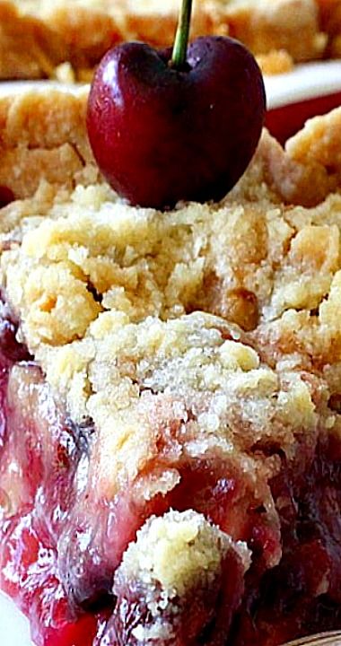 Sour Cream Cherry Pie, Cherry Crunch Pie, Dutch Cherry Pie Recipe, Cherry Crumble Pie With Canned Filling, Cherry Crumb Pie With Canned Cherries, Cherry Pie Recipe With Canned Filling, Cherry Pie With Crumb Topping, Cherry Crumble Pie, Cherry Pie Crumble