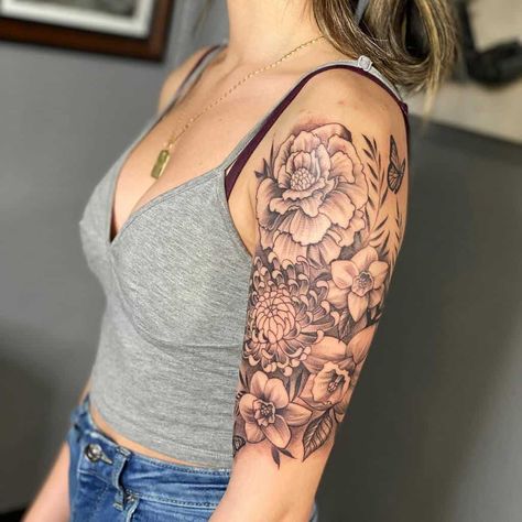 Floral Half Sleeve Tattoos For Women mg.tatts Floral Arm Tattoo, Quarter Sleeve Tattoos, Cool Half Sleeve Tattoos, Back Of Arm Tattoo, Tattoos For Women Half Sleeve, Upper Arm Tattoos, Floral Tattoo Sleeve, Forearm Tattoo Women, Flower Tattoo Sleeve