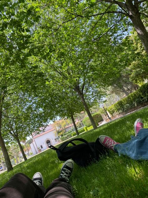 Laying Outside Aesthetic, Laying On The Grass Aesthetic, Laying In The Grass Aesthetic Couple, Sitting Outside Aesthetic, Laying Aesthetic, Playing Outside Aesthetic, Laying In Grass Aesthetic, Playing Guitar In Nature, Laying In The Grass Aesthetic