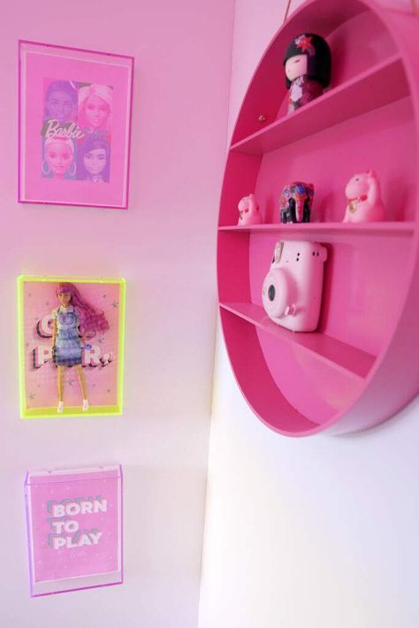 Barbie Dreamhouse + Celebrity Ferne McCann - MK Kids Interiors Barbie Inspired Room Decor, Barbie Themed Nursery, Barbie Themed Playroom, Girls Barbie Bedroom, Barbie Theme Bedroom, Barbie Inspired Room, Barbie Bedroom Ideas Kids, Barbie Playroom, Barbie Themed Room