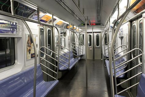 NYC subway car interior (wikepedia) Ny Subway, Voyage New York, New York Subway, Empire State Of Mind, Subway Train, U Bahn, Nyc Subway, Nyc Trip, Upstate New York