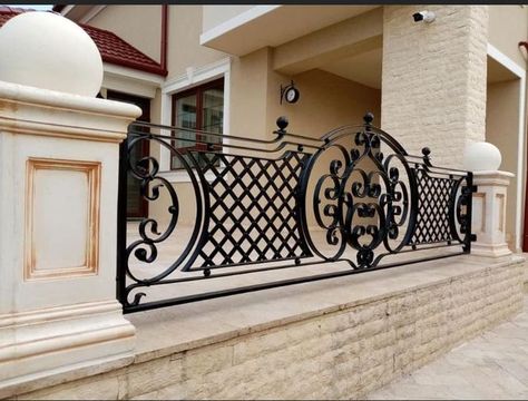 Home Grill Design, Pagar Modern, درابزين السلم, Grill Designs, Modern Window Grill, Window Grill Design Modern, Home Gate Design, House Window Design, Staircase Railing Design