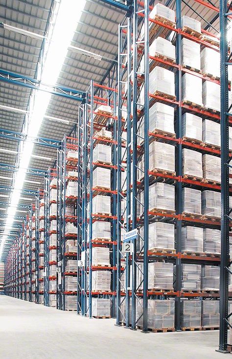 Warehouse Layout, Warehouse Pallet Racking, Warehouse Project, Warehouse Logistics, Pallet Racking, Industrial Office Design, Factory Architecture, Warehouse Shelving, Warehouse Design