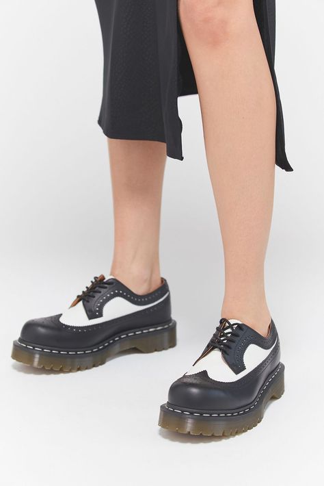 Dr. Martens 3989 Bex Brogue Oxford | Urban Outfitters Chunky Oxfords Outfit, Dr Martens Brogues, Dr Martens 3989, Doc Martens Loafers, Oxfords Outfit, Doc Martens Black, White Dr Martens, White Doc Martens, Dr Martens Outfit