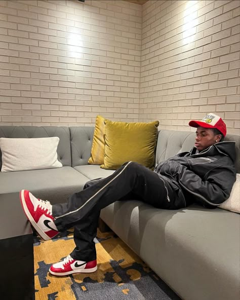 Jordan 1 Outfit Men Streetwear, Bred 11 Outfit Men, Jordan 1 Bred Outfit, Jordan 2 Outfit Men, Bred 11 Outfit, Jordan 11 Bred Outfit, Fashion Core, Black Teens Fashion, Sb Nike