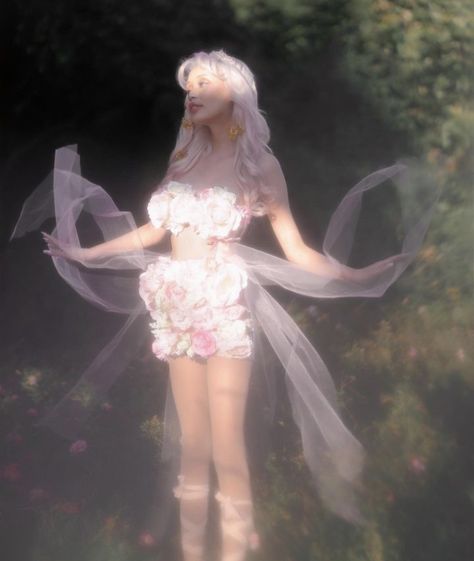 Fairy Goddess, Fairy Photoshoot, Goddess Outfit, Spring Fairy, Ethereal Aesthetic, Beauty Aesthetic, Fairy Aesthetic, Fairy Girl, Fairy Fashion