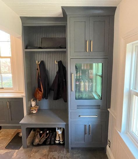 Bischoff Cabinetmaking’s Instagram photo: “The client wanted a glass door beverage refrigerator in this custom mudroom. Ideally a full height glass door beverage fridge would’ve been…” Wine Cabinet Ideas, Wine Fridge Cabinet, Multipurpose Kitchen Island, Cabinet Ideas Kitchen, Custom Mudroom, Redo Cabinets, Wine Coolers Drinks, Mudroom Lockers, Beverage Fridge