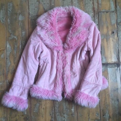 Pink Coat Fur Trim, Y2k Fur Coat, Faux Fur Trim Jacket, Fur Trim Jacket, Outfits 2000s, Fits Clothes, Y2k Jacket, Trim Jacket, Pink Faux Fur