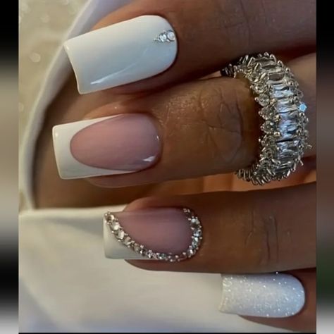 Glitter Bedroom, White With Glitter, Cruise Nails, Nail Pics, Square Press On Nails, Golden Nails, Nails Design With Rhinestones, Classy Acrylic Nails, Toes Designs