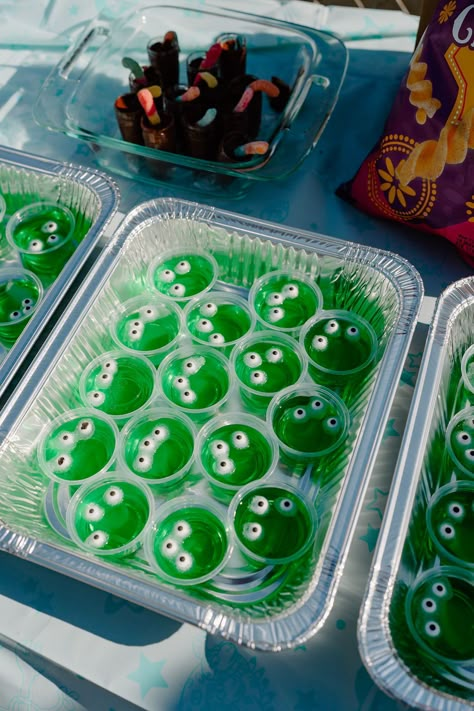 Toy Story 30th Birthday, Toy Story Birthday Set Up, Toy Story 2 Infinity And Beyond, Buzz Lightyear Two Infinity And Beyond, To Infinity And Be One Birthday, Buzz Lightyear Themed Birthday Party, Toy Story Birthday Party Ideas Food Dessert Tables Buzz Lightyear, Toy Story Donut Wall, Two Infinity And Beyond Birthday Pictures