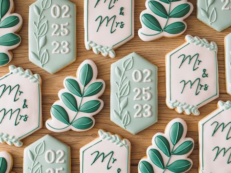 Wedding Cookies / Wedding Favors / Engagement Cookies - Etsy Eucalyptus Wedding Cookies Decorated, Eucalyptus Leaf Cookies Decorated, Wedding Date Cookies Decorated, Wedding Iced Cookies, Emerald Green Wedding Cookies, Elegant Wedding Cookies Decorated, Greenery Cookies Decorated, Wedding Favor Cookies Decorated, Eucalyptus Cookies Decorated