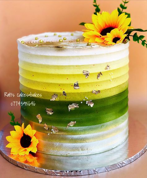 Green And Yellow Cake, Yellow Cakes Decoration, Yellow Wedding Cake, Deco Cake, Sunflower Cake, Mums Birthday, Yellow Cupcakes, Two Tier Cake, White Pizza