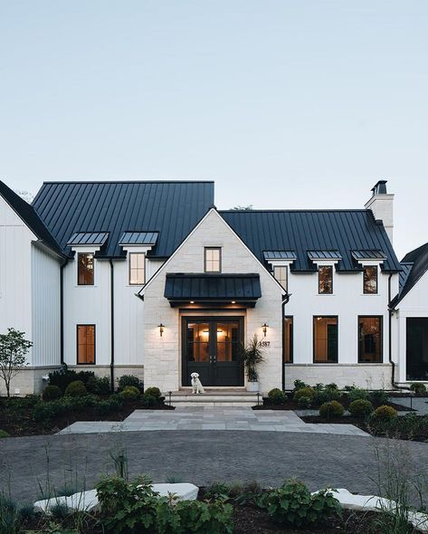 Modern English Country, Transitional Exterior, Beautiful Home Designs, Farmhouse Exterior, Dream House Exterior, House Goals, Dream House Plans, Interior Design Firms, Exterior Design