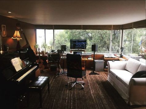 Home Recording Studio Setup, Home Studio Ideas, Home Music Rooms, Recording Studio Design, Home Studio Setup, Music Studio Room, Home Recording Studio, Home Studio Music, Studio Room