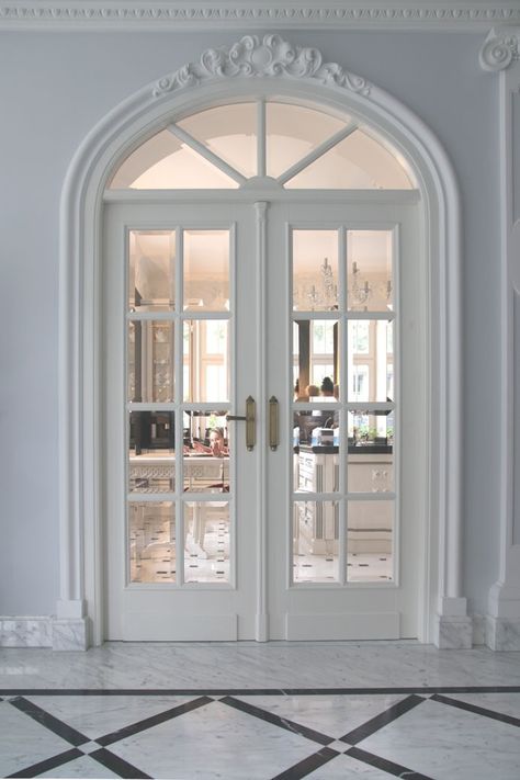 Wooden Door Arch Design, Double Glass Doors Interior, Pintu Aesthetic, Upvc Doors Design, Arched French Doors Interior, Bedroom With French Doors, House Hall Design, Classic House Interior Design, Pastel Interior Design