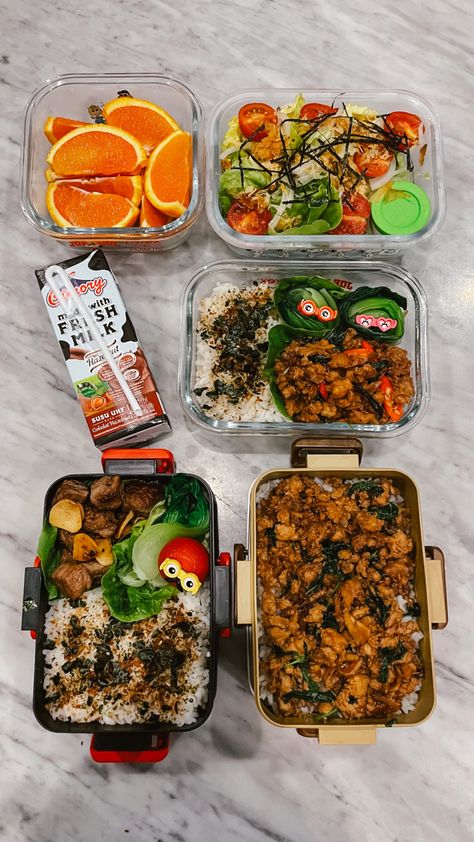 Thai Lunch Box Ideas, Thai Chicken Basil, Thai Lunch, Chicken Basil, Thai Chicken, Lunch Box Ideas, Bento Box, Box Ideas, Basil