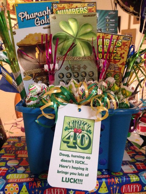 40th Birthday gift for my husband--a Dollar Tree basket with foam and tissue paper filled with Blow Pop suckers and $40 worth of scratch off lotto tickets. Lottery Ticket Bouquet, Gift Card Basket, 40th Birthday Themes, 40th Birthday Men, 40th Bday Ideas, 30th Birthday Decorations, Baskets For Men, Bff Birthday Gift, Bff Birthday