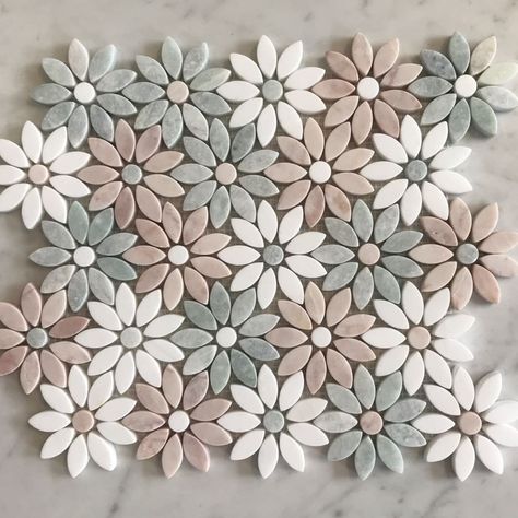 tiles by kate on Instagram: “Welcome to the family you beautiful little thing! #marble #daisy #interiordesign” Flower Tile Backsplash, Rectangular Tiles, Backsplash Tile Design, Mosaic Tile Kitchen, Mosaic Backsplash Kitchen, Pattern Tile, Flower Tile, Floral Tiles, Mosaic Flowers