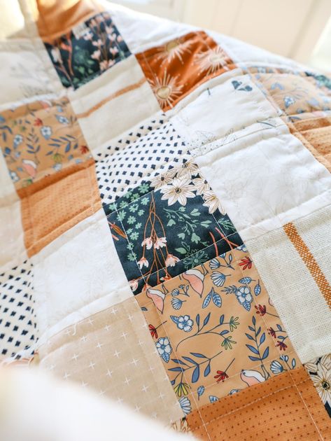 There is something so classic and simple about a patchwork square quilt. It feels homey, vintage, yet simple enough to be classified as "modern."There is something so classic and simple about a patchwork square quilt. It feels homey, vintage, yet simple enough to be classified as "modern." This FREE PDF download includes instructions for Baby and Throw size quilts using either pre-cut 5" squares or a smaller square. The pattern is beginner friendly and a great project fo How To Make A Patchwork Quilt For Beginners, Easy Block Quilts For Beginners, 5 In Square Quilt Pattern, Quilts Patterns Beginner, Easy Block Quilt Patterns, Square Pattern Quilt, Basic Square Quilt, 6 Fabric Quilt Pattern, Basic Patchwork Quilt