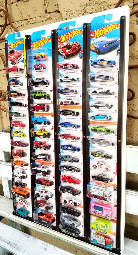 Diy Hot Wheels Display Ideas, Hot Wheels Organization Ideas, Hot Wheels Storage Display, Hot Wheels Holder, Hot Wheels Organization, Hot Wheels Wall, Hot Wheels Storage, Hot Wheels Room, Hot Wheels Display