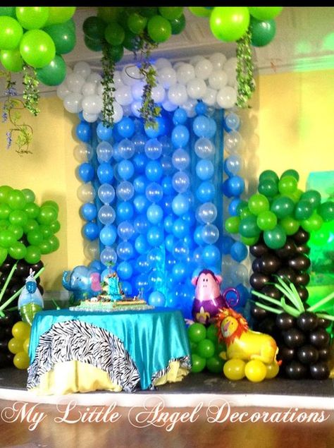 Waterfall balloon backdrop at a Jungle Party #jungleparty #balloons Animals Birthday Party Ideas, Angel Decorations, Animals Birthday Party, Jungle Birthday Party, Jungle Safari Party, Animals Birthday, Safari Birthday Party, Jungle Birthday, Birthday Trip