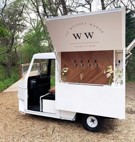 Mobile Cart Business Ideas, Wedding Drink Truck, Cocktail Trailer Mobile Bar, Bar Truck Mobile, Mini Truck Mobile Bar, Beer Truck Wedding Mobile Bar, Beer Cart, Kombi Food Truck, Prosecco Van