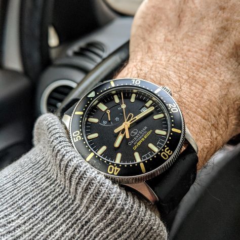 Orient Diver Watch, Orient Watch, Star Watch, Diver Watch, Amazing Watches, Diver, Omega Watch, Stars, Quick Saves