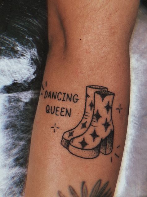 Dancing Queen Tattoo Mamma Mia, Abba Inspired Tattoo, Dirty Dancing Tattoo Ideas, Musical Theatre Tattoo Ideas, Mamma Mia Inspired Tattoo, Matching Music Tattoos, Musical Theatre Tattoo, Dancing Queen Tattoo, Landslide Tattoo