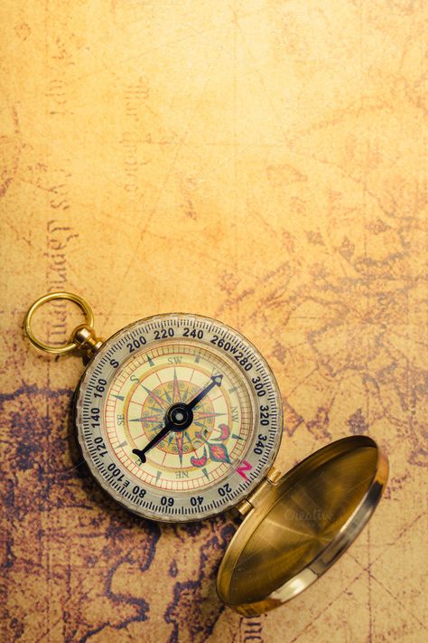 Compass Images, Malaysia Map, Vintage Compass, Mariners Compass, The Golden Compass, Branding Mood Board, Clock Art, Treasure Maps, Photo Download