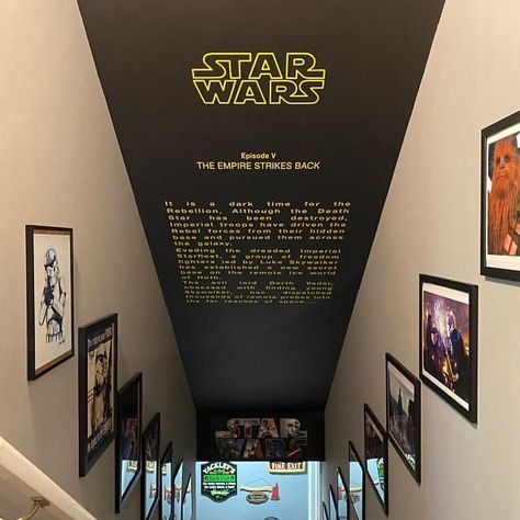 Star Wars Stairs, Star Wars Lego Room, Star Wars Media Room, Star Wars Basement Ideas, Nerdy House, Star Wars Basement, Star Wars Opening, Star Wars Office, Star Wars Room Decor