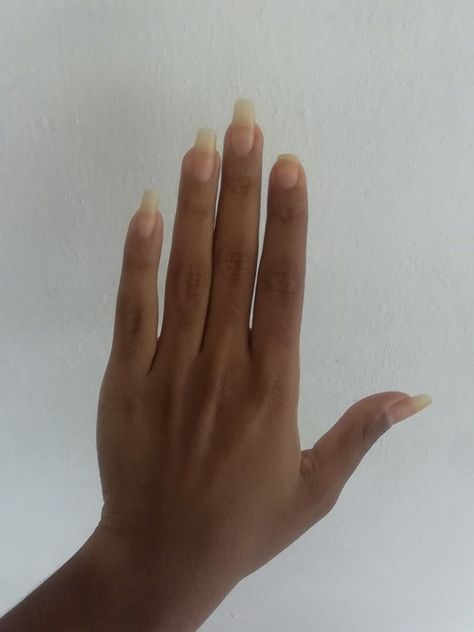 Natural Fingernails Manicures, Long Clean Nails, Long Nails Natural Aesthetic, Long Natural Nails Black Woman, Long Natural Nails Aesthetic, Natural Long Nails Aesthetic, Long Nails Black Women, Healthy Nails Aesthetic, Perfect Nails Natural