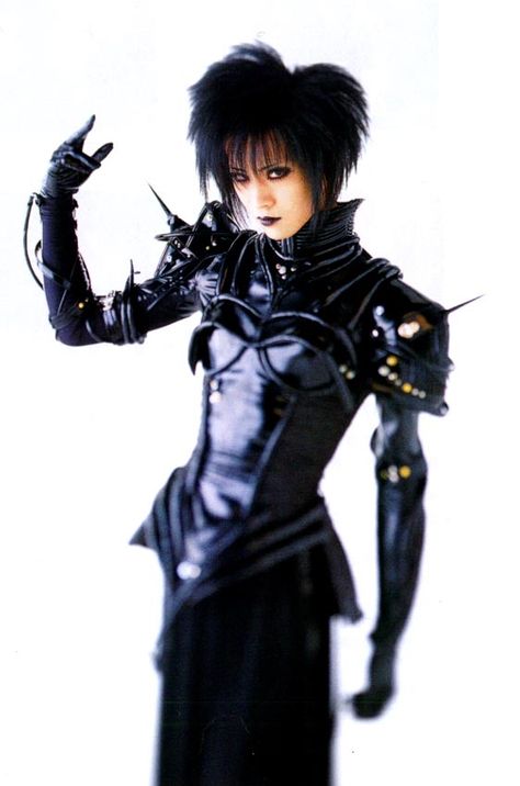 Toshiya. Dir en grey. Dir En Grey Toshiya, Toshiya Dir En Grey, Visual Kei Outfits, Visual Kei Fashion, Kei Visual, Kei Fashion, Dir En Grey, Starling, J Fashion