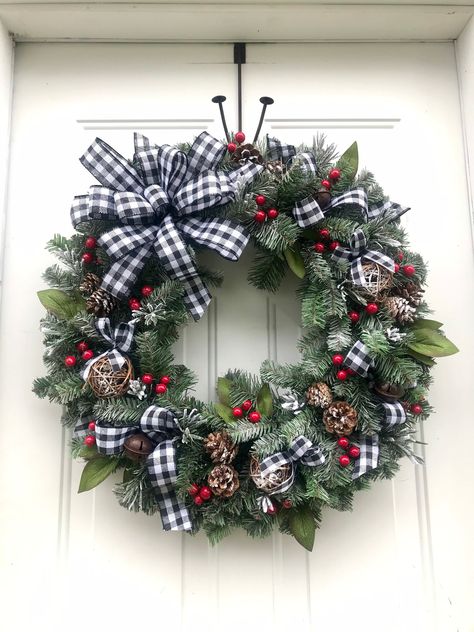 Wreaths For Front Door Winter, Pre Lit Christmas Wreaths, Outdoor Christmas Wreaths, Large Christmas Wreath, Rustic Christmas Wreath, Porch Decorations, Winter Wreaths, Evergreen Wreath, Plaid Decor