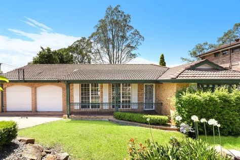 Old House Renovation Exterior, 80s Contemporary House, Light Brick House Exterior, 80s House Exterior, Yellow Brick House Exterior, Contemporary Renovation, Yellow Brick Houses, Brick House Exterior Makeover, Investing In Property