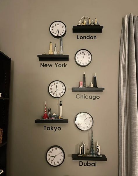 Wall Deco Idea, Atla Elements, Lego Regal, Lego Cities, Lego Shelf, Lego Office, Lego Room Ideas, Lego Architecture Set, Lego Display Ideas