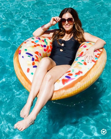 Whimsical Pool, Rainbow Donut, Donut Design, Pool Poses, Summer Poses, Anatomy Poses, Donut Shape, Female Pose Reference, Lavender Green