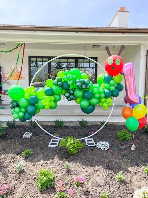 Hungry Caterpillar Balloon Garland, Hungry Caterpillar Balloons, Hungry Caterpillar Balloon Arch, The Very Hungry Caterpillar Balloon Arch, Caterpillar Decorations, Hungry Caterpillar Backdrop, Hungry Caterpillar Photo Booth, Hungry Caterpillar Birthday, Very Hungry