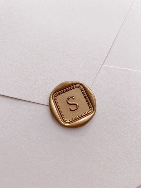 Mini Square Monogram Wax Seal Stamp, Wedding Invitation Wax Seal Stamp, Custom Sealing Stamp, Initials Seal Stamp #simple Single Initial Monogram, Couple Monogram Design, Invitation Wax Seal, Wedding Stationary Design, Monogram Wax Seal, Gold Wax Seal, Wax Seal Stamp Wedding, Jewelry Logo Design, Wax Seal Stamp Custom