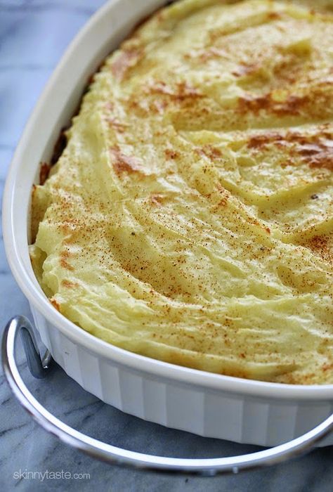 Shepard S Pie, Easy Shepherds Pie, Shepards Pie, Gold Potatoes, Shepherds Pie Recipe, Yukon Gold, Shepherd's Pie, Skinny Taste Recipes, Mashed Cauliflower