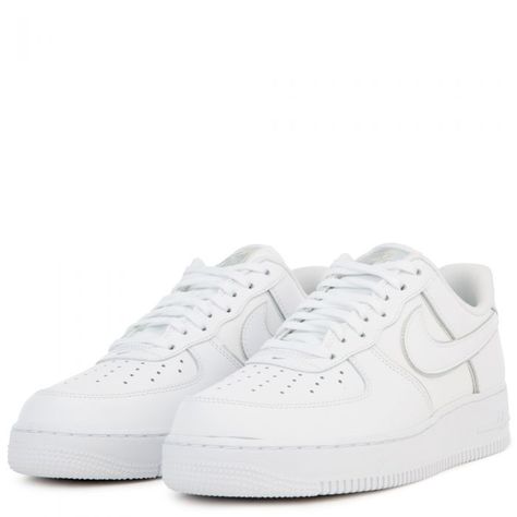 Guys Fashion Casual, White Air Force 1, Guys Fashion, Nike Air Force 1 07, Mens Nike Air, Shoe Size Conversion, Lifestyle Shop, Nike Air Force 1, Monte Carlo